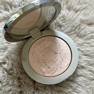 Dior Diorskin Nude Air Luminizer/highlighter